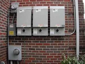 Advanced Energy showcases new solar inverter technology