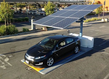 San Diego Airport trying out a portable solar EV charger