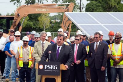 NJ Gov. Chris Christie talking at unveiling of PV plant