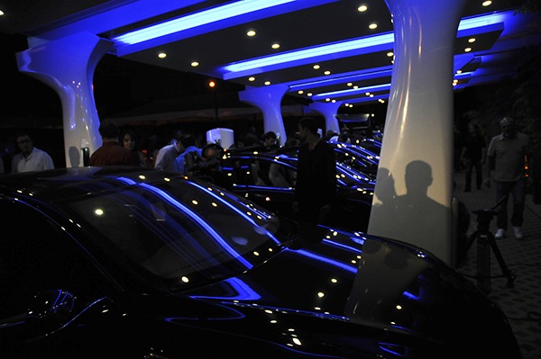 Tesla unveils Supercharger