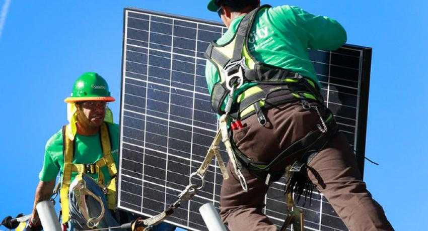Anyone with $1,000 can invest in SolarCity solar bonds online