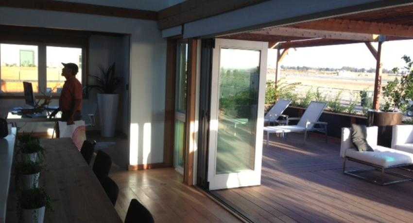 Stanford aims to commercialize solar house tech